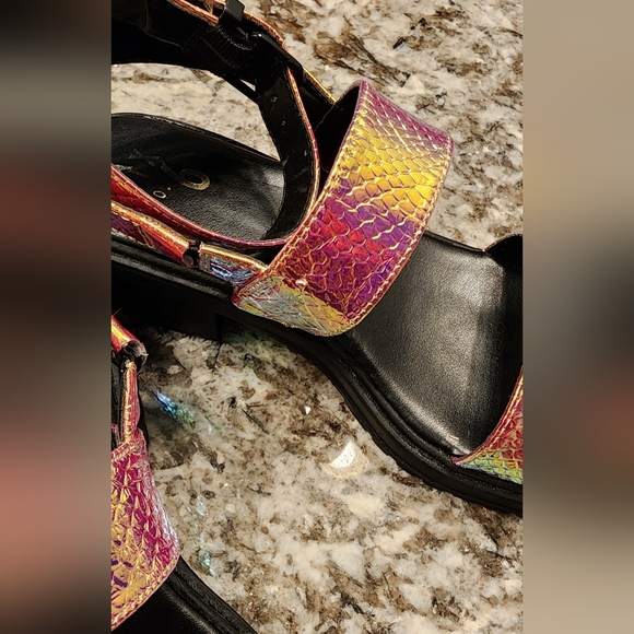 Mix No. 6 Petrova Platform Sandal - Picture 4 of 4